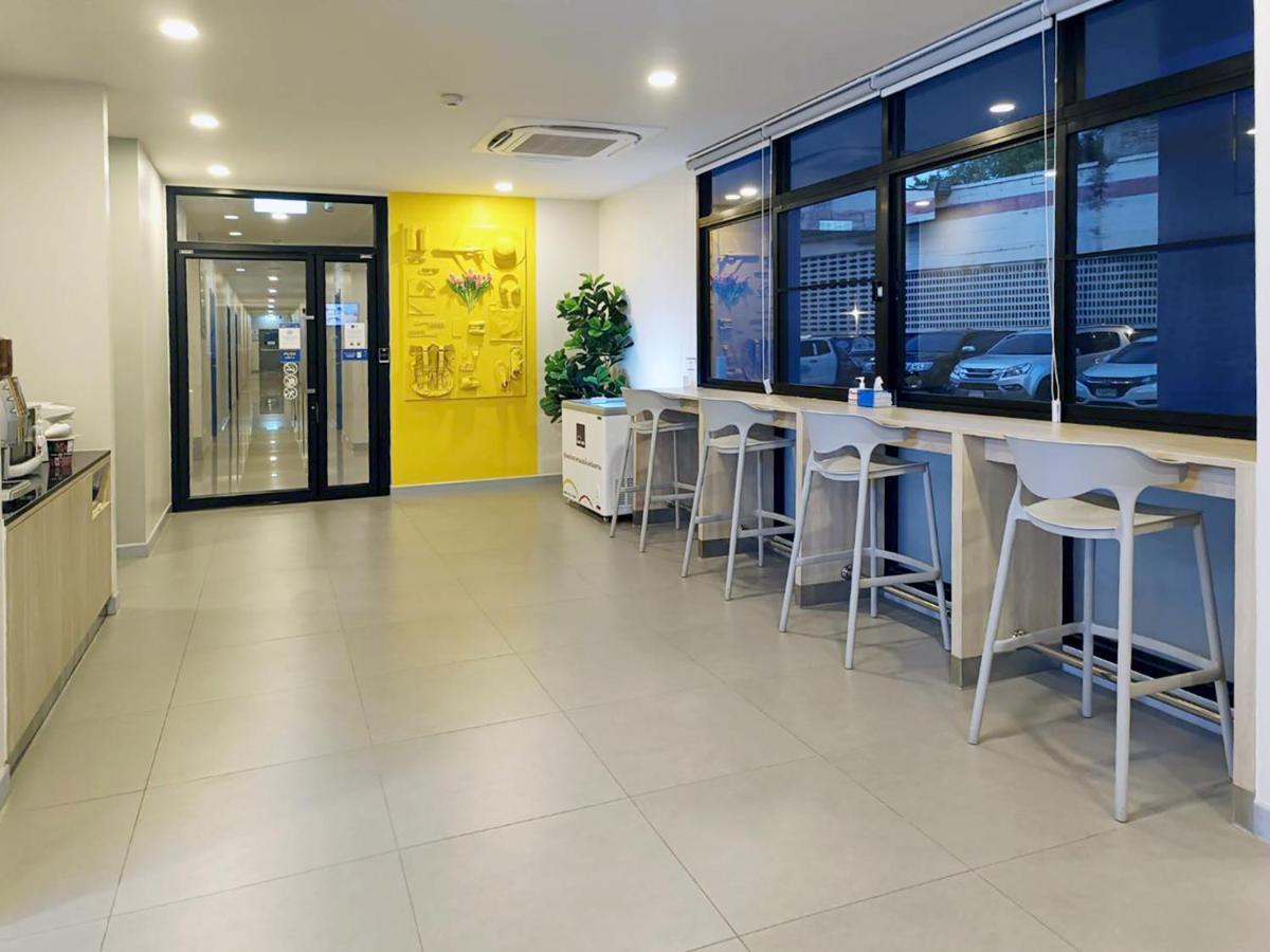 Hop Inn Chaiyaphum Zewnętrze zdjęcie